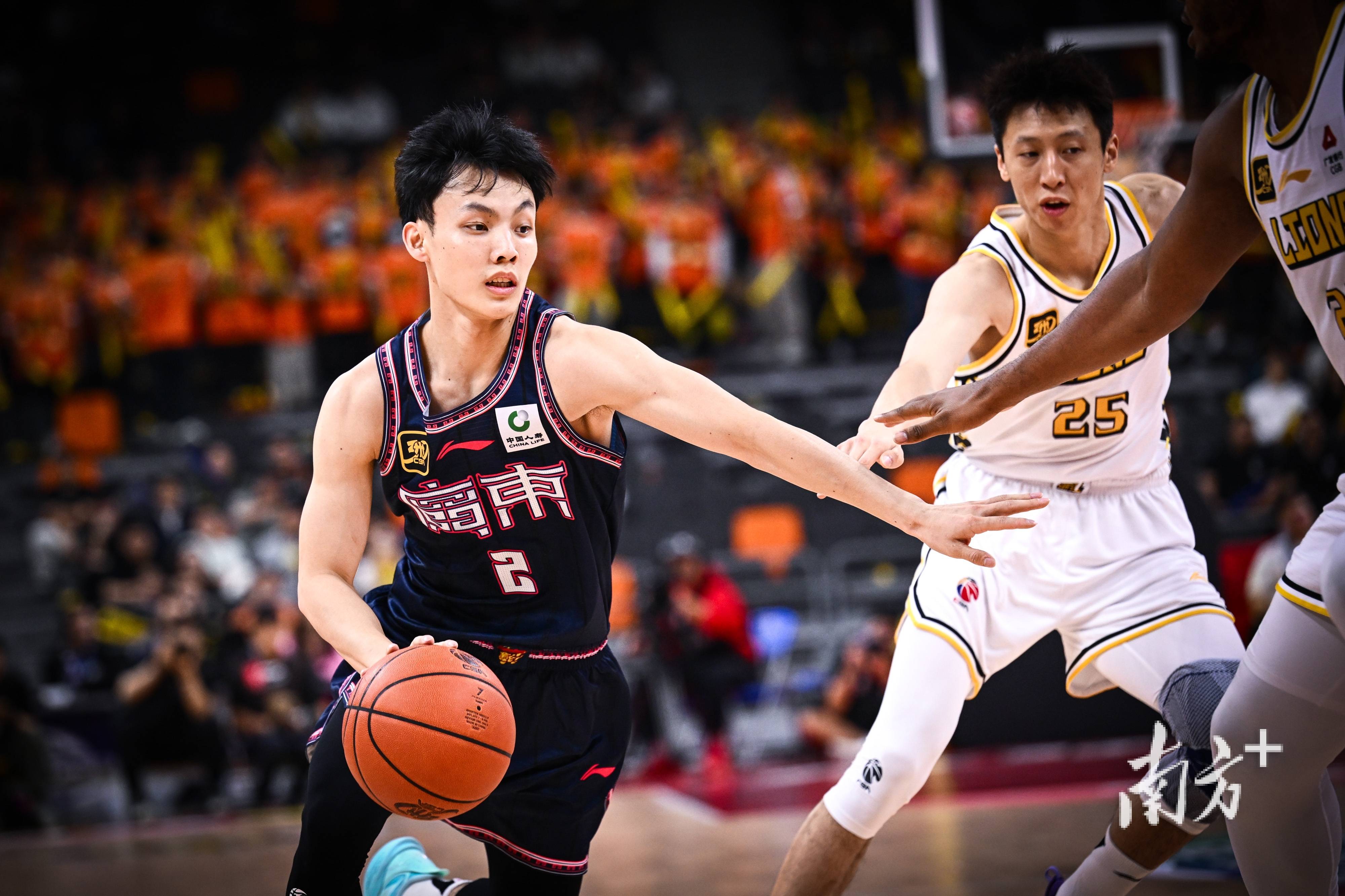 开云体育登录 -赛地聚焦——CBA常规赛加时末段热度飙升，广东宏远主帅复盘，信心回归，临场指挥获称赞的简单介绍