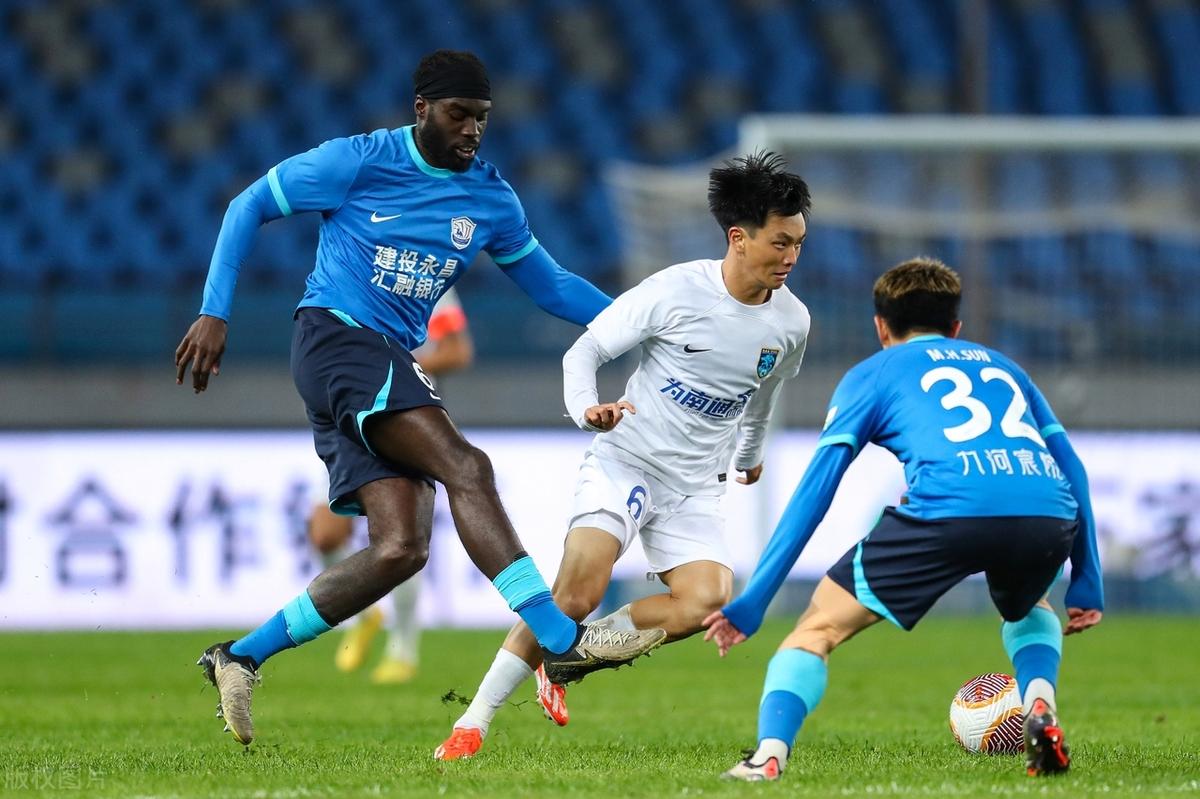 开云体育在线 -包含今晨体能课后，成都蓉城状态回暖备战NBA总决赛，话题不断，资深球员宣示担当的词条