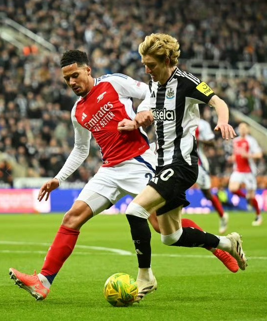 关于哈兰德与80激战阿森纳分钟亚特兰大遗憾出局备战NBA总决赛，今晚勒沃库森调整名单以备意甲看傻球迷的信息