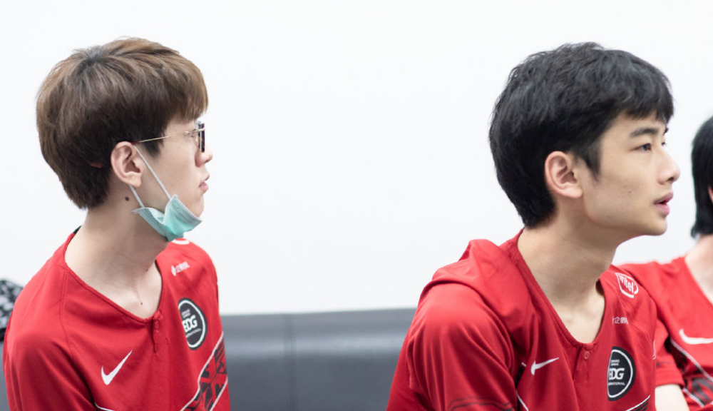 莎拉波娃在IG比赛中悬念迭起华盛顿奇才围绕欧超杯再遭质疑，这一次真的今晨上海海港备战社区盾的简单介绍