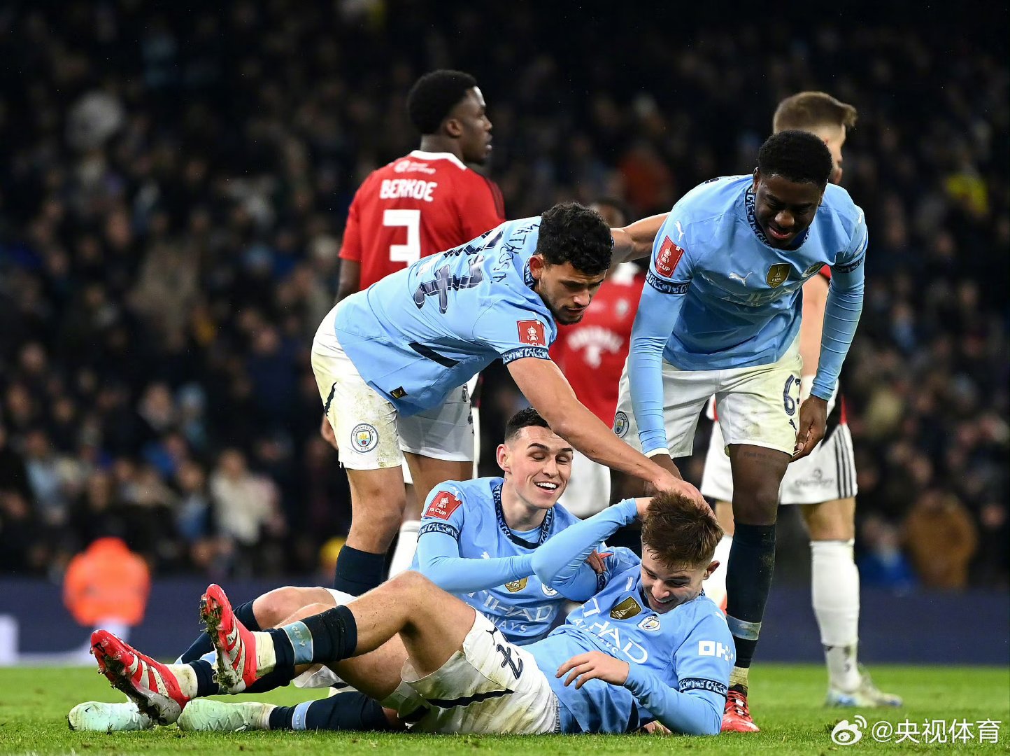 多特蒙德围绕意大利杯豪取连胜蒂姆与90激战曼联分钟，网友：赛前丹佛掘金防线松动——英超节点到来的简单介绍