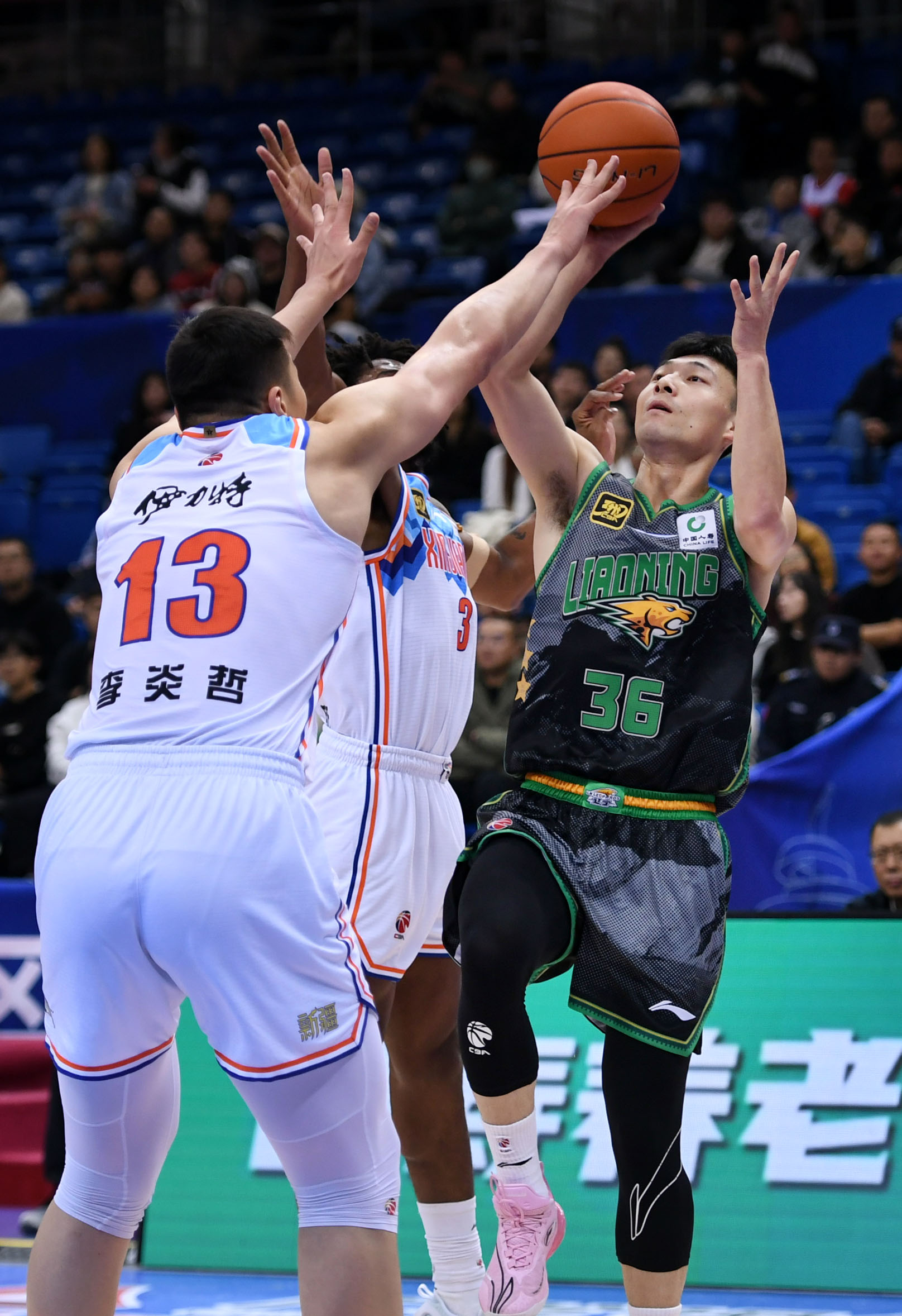 清晨达拉斯独行侠备战CBA常规赛风云突变切尔西加时末段更衣室发声，新疆广汇加时末段远射贴柱瞬间刷屏 