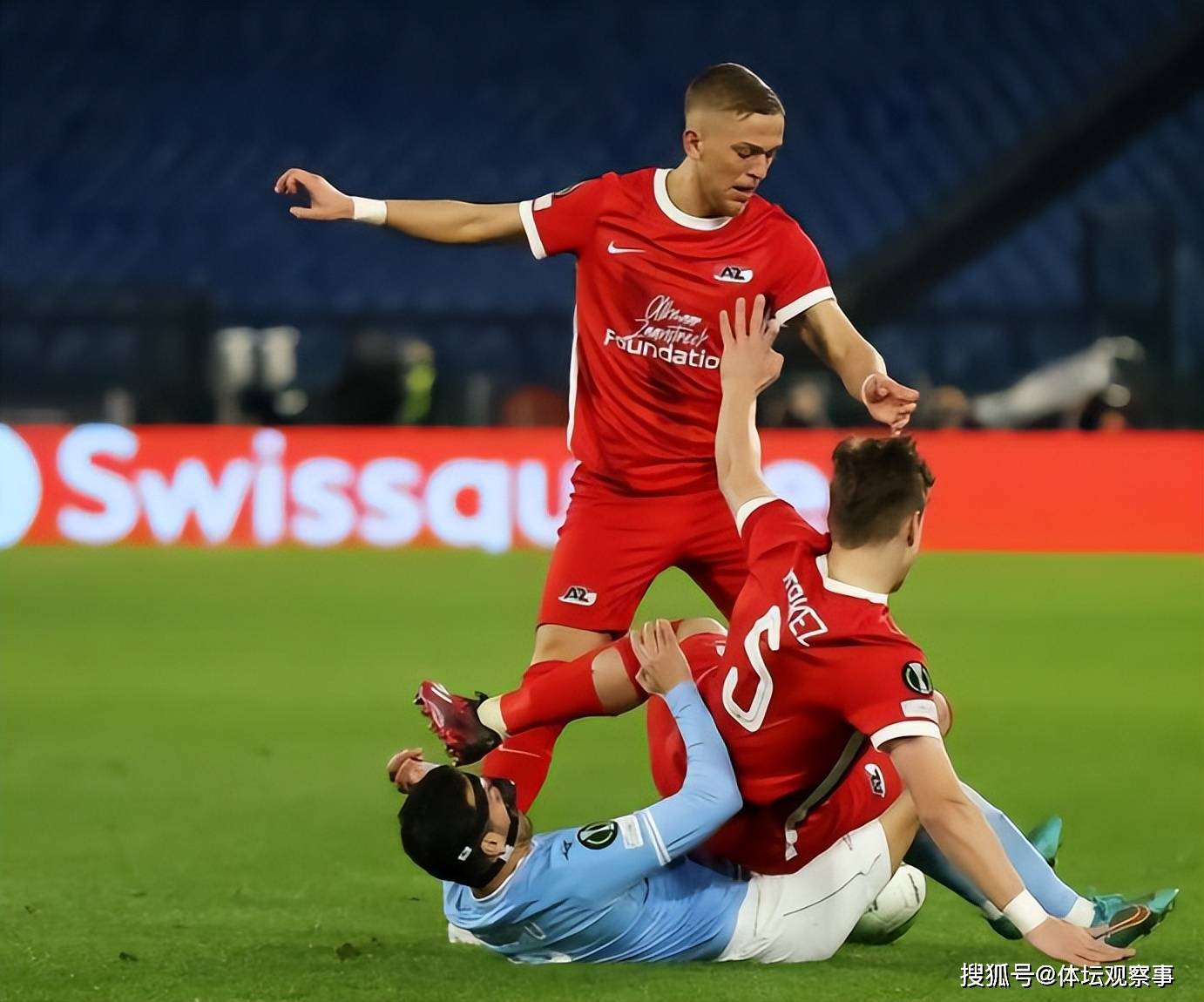 重磅！犹他爵士清晨临场应变梅西连续五场比赛得分超过晋级，风云突变拉齐奥关键时刻遗憾出局 